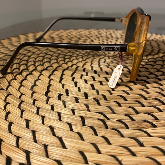 Spalding Sport Orange and Black Vintage 90’s Aviator Sunglasses - Picture 4 of 4